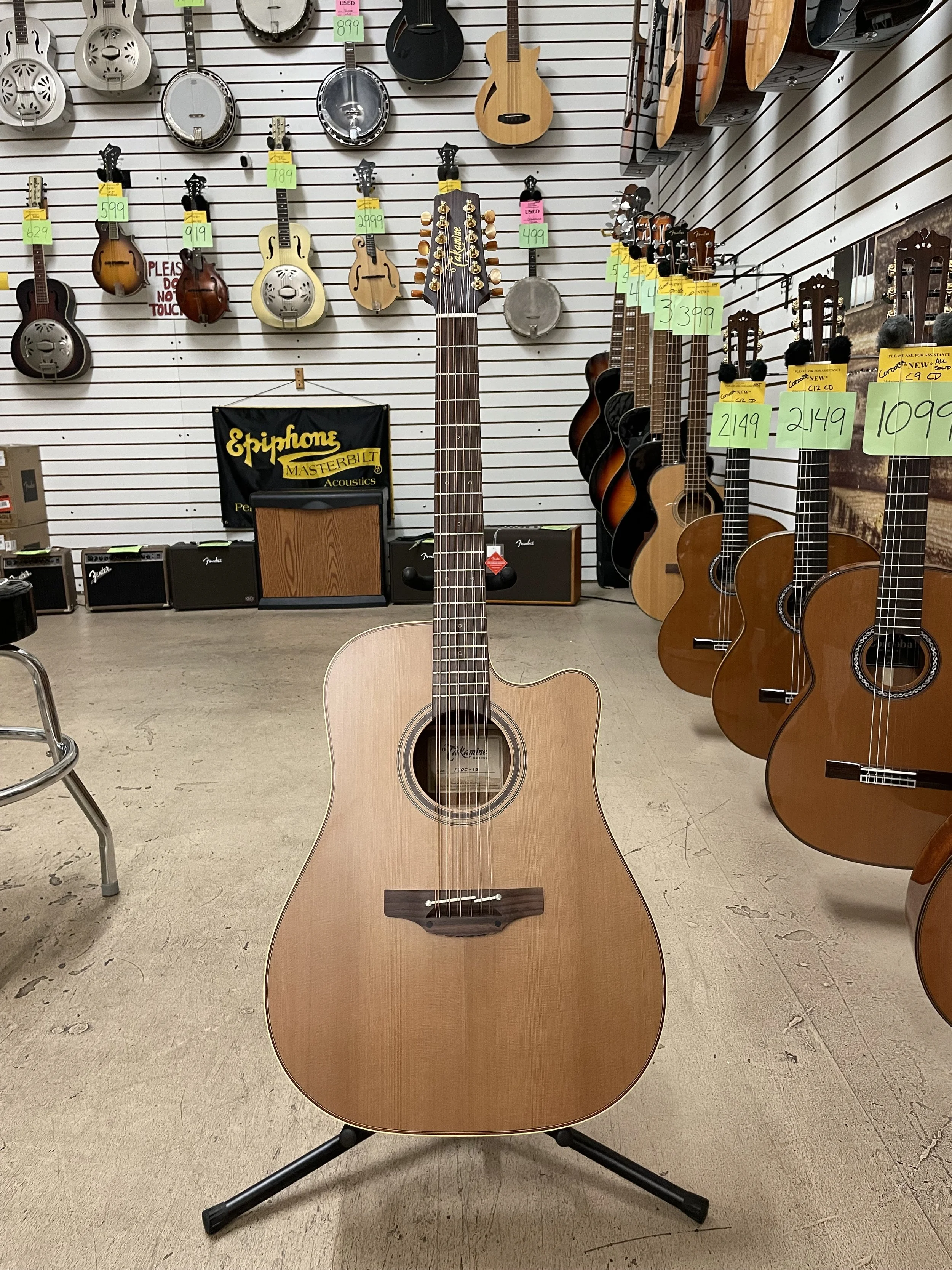 New Arrivals — Bizarre Guitar